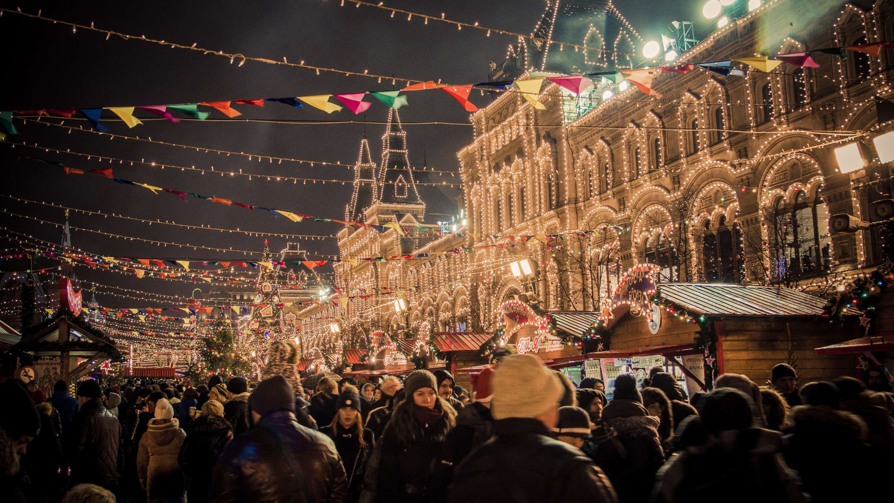 Christmas throughout the Christian world - Christianity